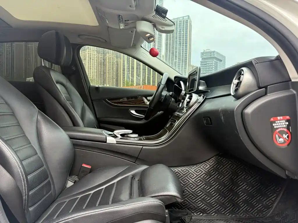 Mercedes-Benz C-Class 2018 — фото 18