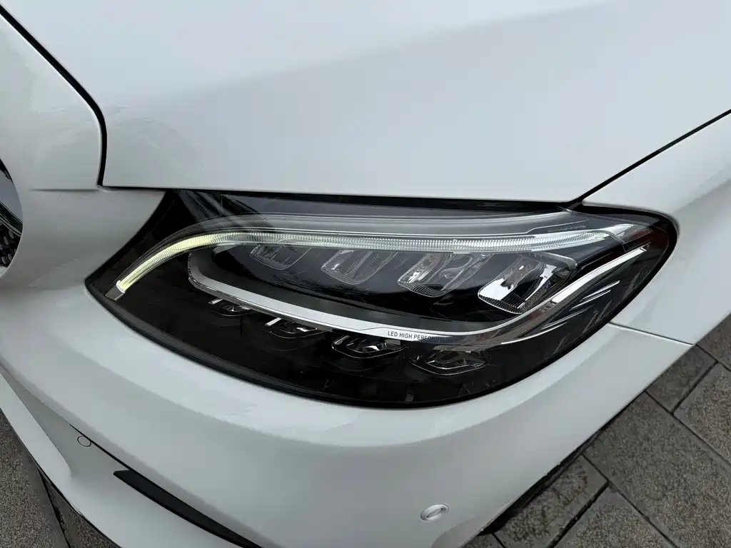 Mercedes-Benz C-Class 2019 — фото 12