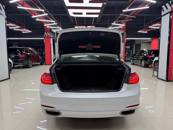 BMW 7 Series 2016