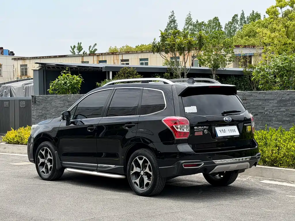 Subaru Forester 2015 — фото 3