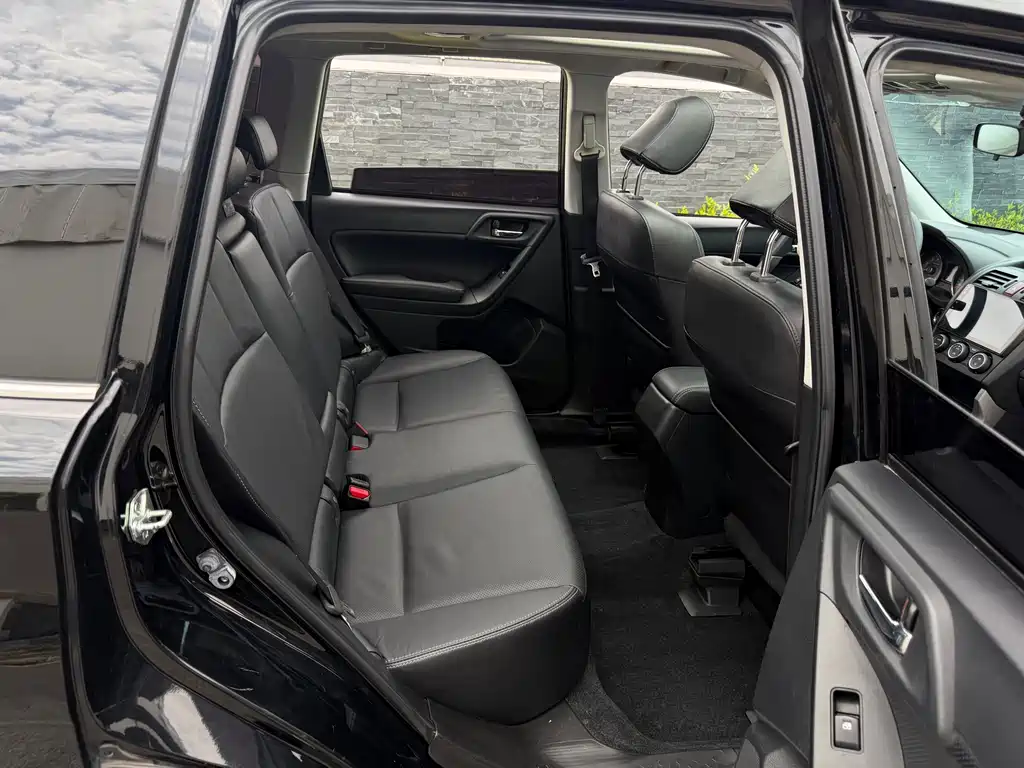 Subaru Forester 2015 — фото 24