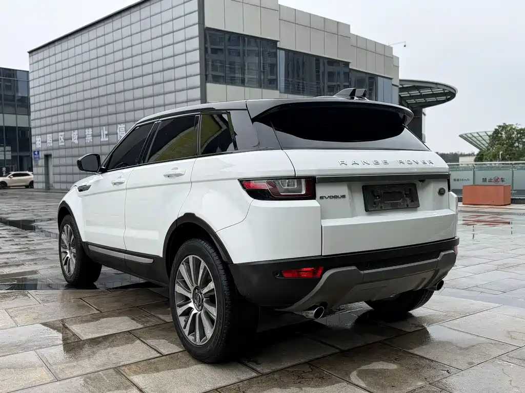 Land Rover Evoque 2017 — фото 9