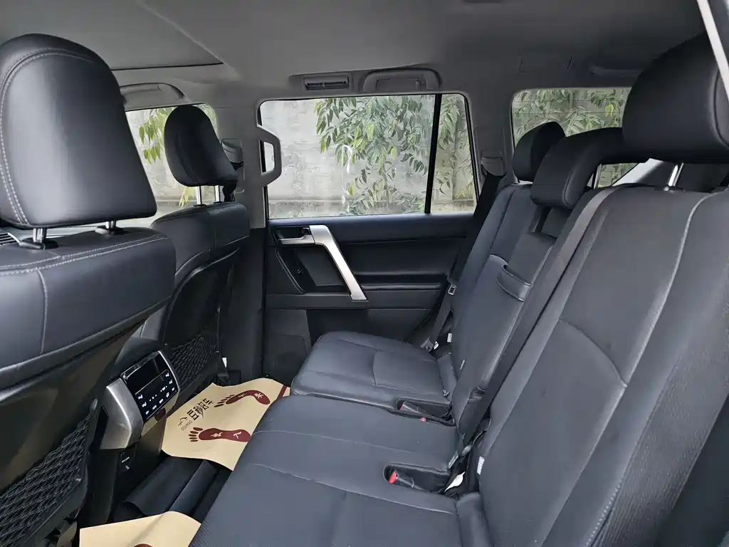 Toyota Prado 2019 — фото 10