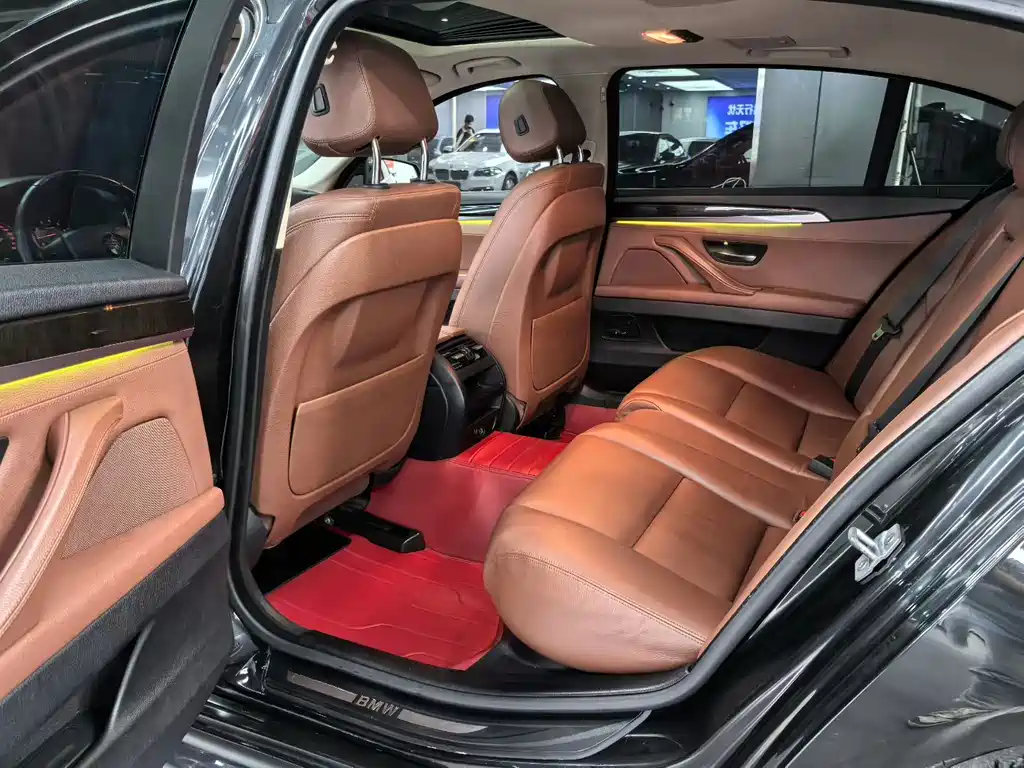 BMW 5 Series 2015 — фото 3