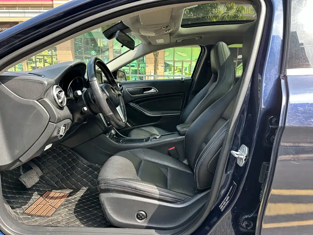 Mercedes-Benz GLA 2015 — фото 9