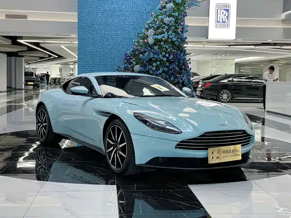 Aston Martin DB11 2019