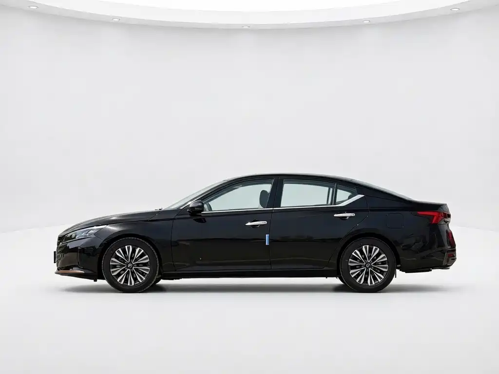 Nissan Teana 2024
