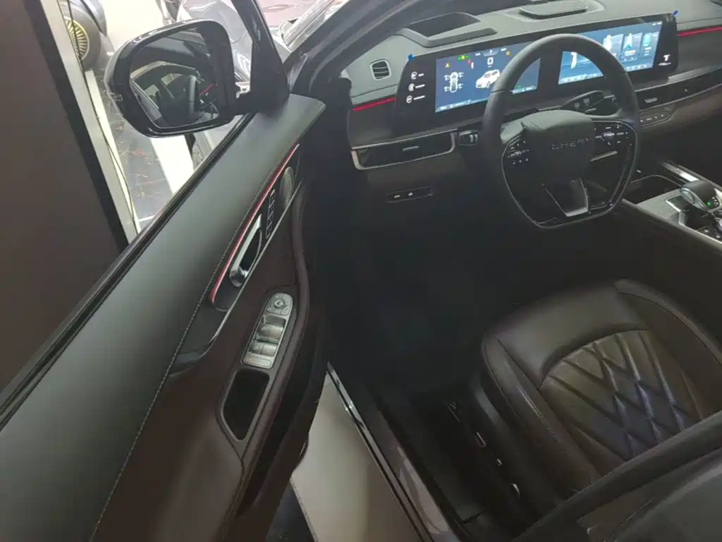 Chery Tiggo 8 PRO 2025 — фото 16