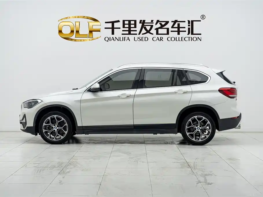 BMW X1 2021 — фото 8