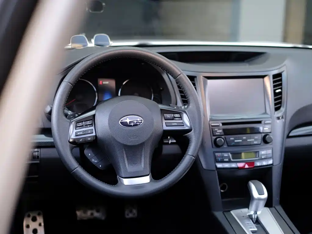 Subaru Outback 2014 — фото 25