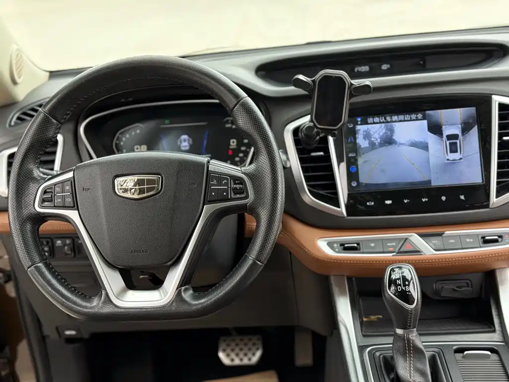 Geely Vision X6 2018 — фото 16