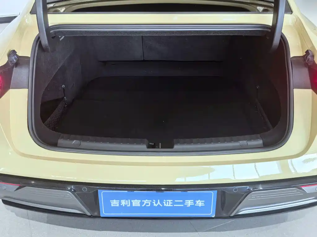 Geely Galaxy E8 2023 — фото 21
