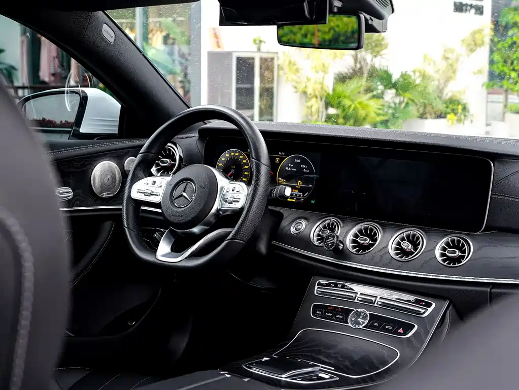 Mercedes-Benz E-Class 2019 — фото 8