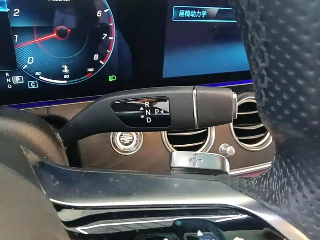 Mercedes-Benz E-Class 2022 — фото 14