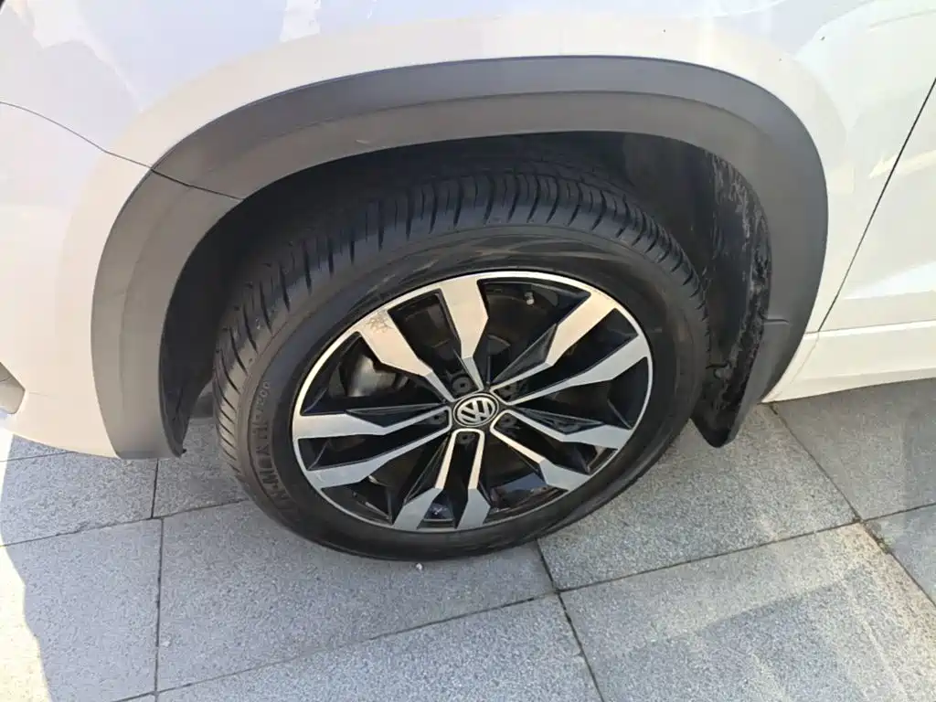 Volkswagen Tharu 2019 — фото 23