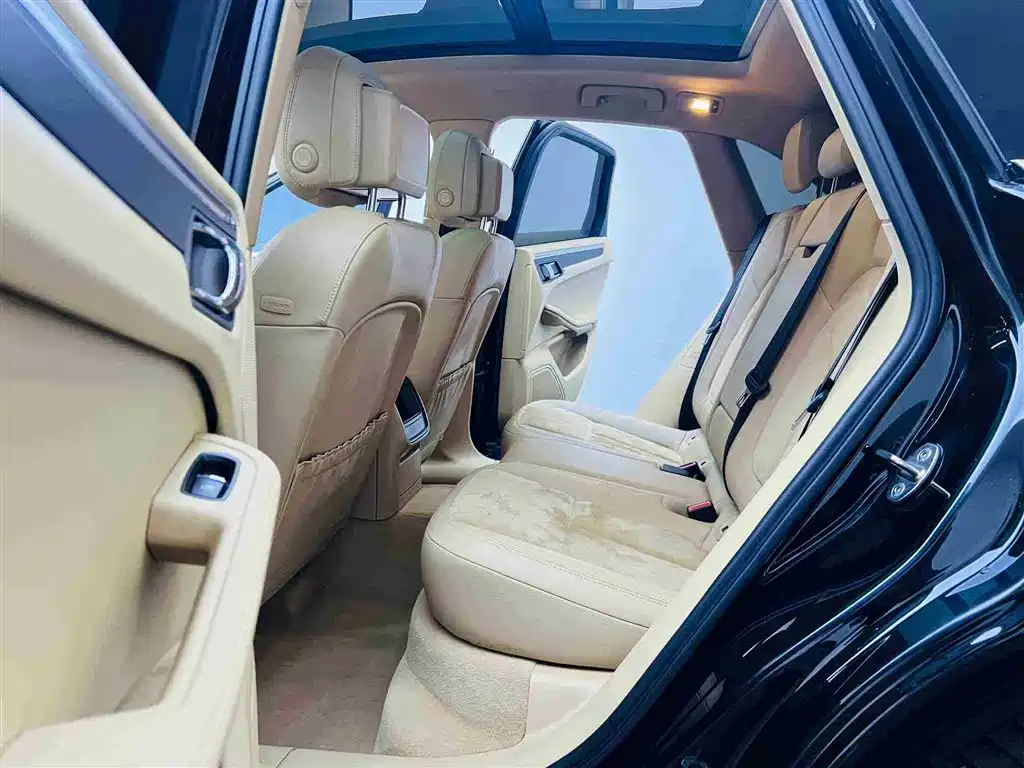 Porsche Macan 2016 — фото 13