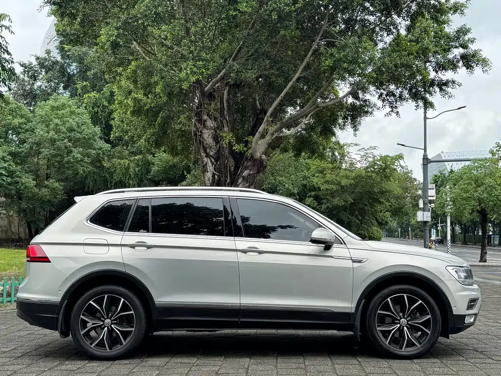 Volkswagen Tiguan L 2019 — фото 4