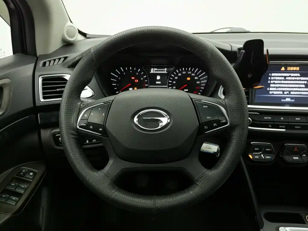 GAC Trumpchi GS4 2016 — фото 11