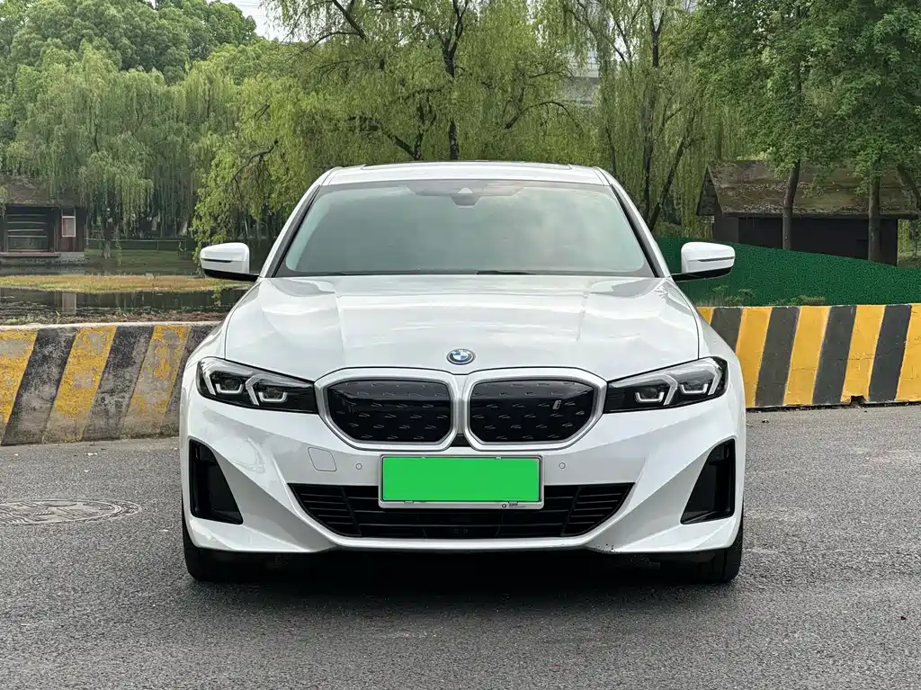 BMW i3 2022