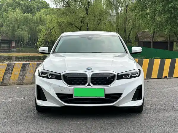 BMW i3 2022