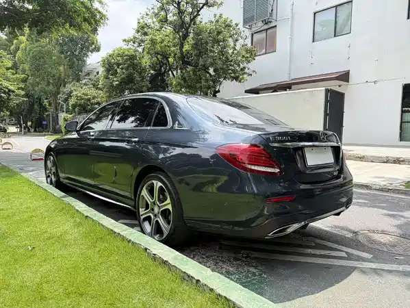 Mercedes-Benz E-Class 2016