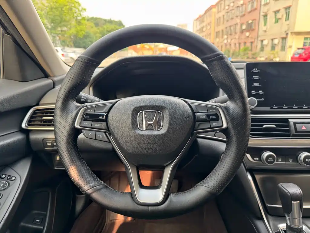 Honda Accord 2021 — фото 11