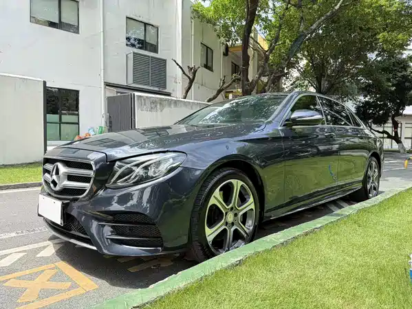 Mercedes-Benz E-Class 2016