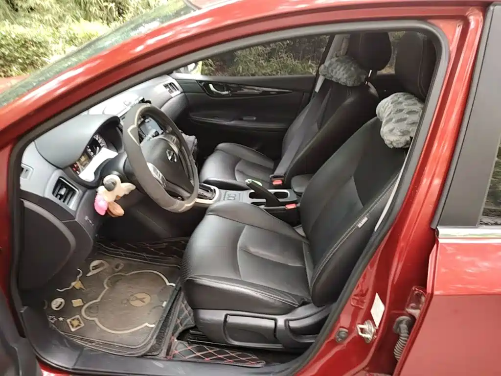 Nissan Tiida 2018 — фото 15