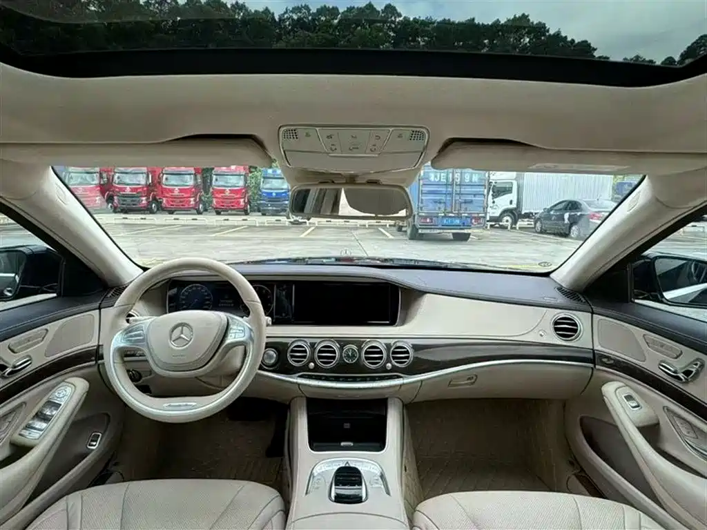 Mercedes-Benz E-Class 2015