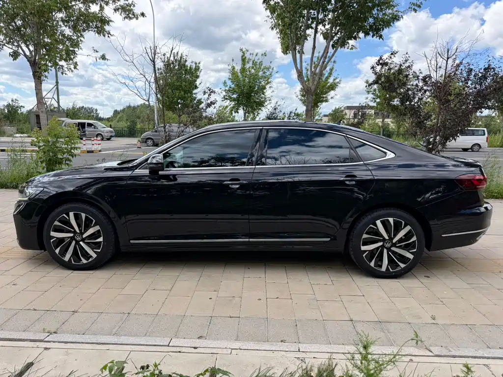 Volkswagen Passat 2022