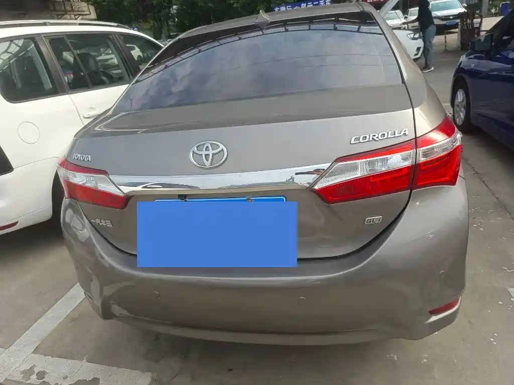 Toyota Corolla 2015 — фото 12