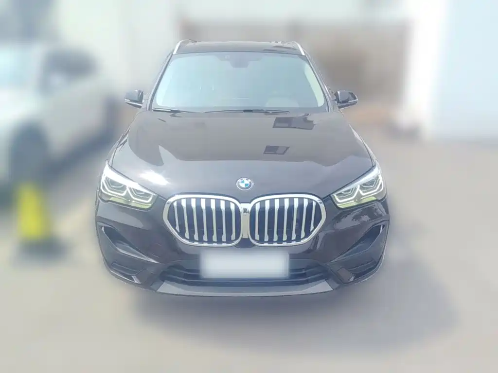 BMW X1 2021 — фото 5