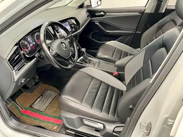 Volkswagen Sagitar 2019