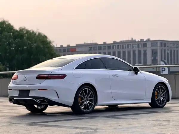Mercedes-Benz E-Class 2023
