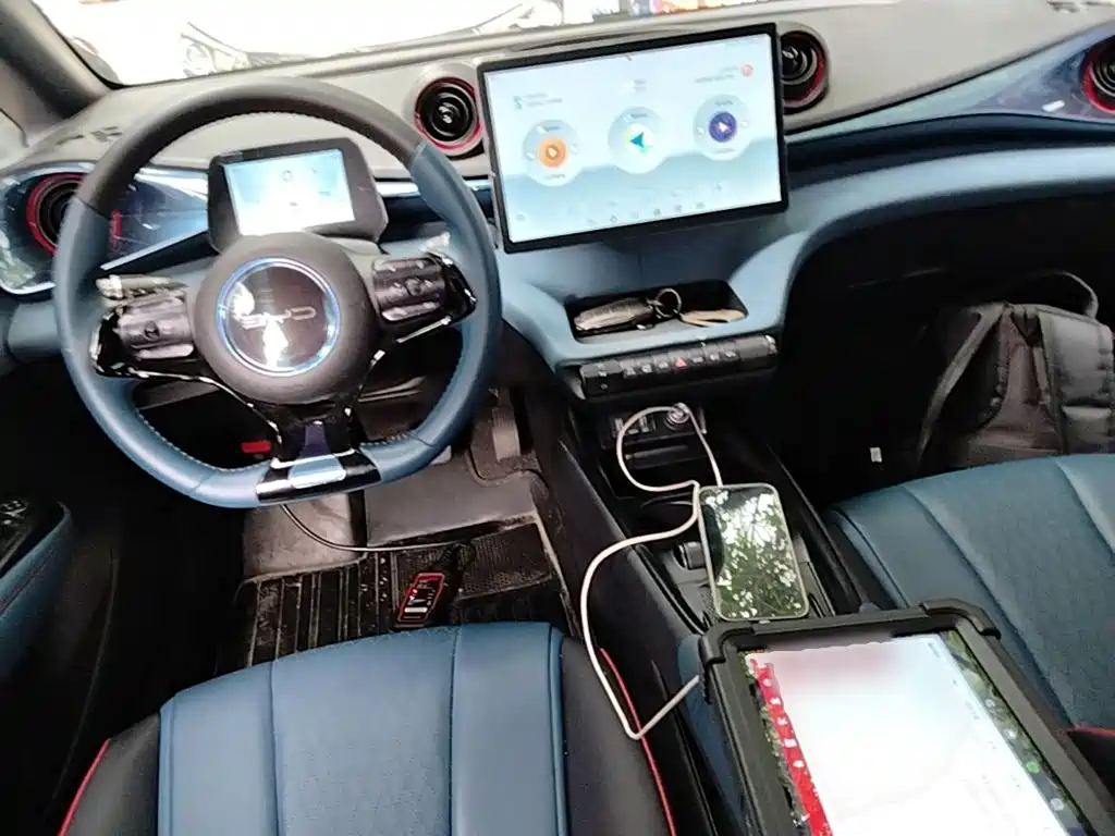 BYD Dolphin 2022 — фото 10