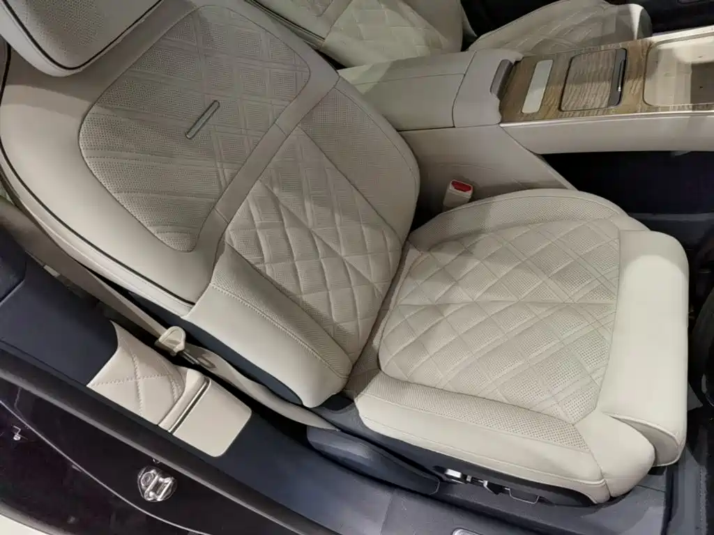 NIO ET9 2025 — фото 25