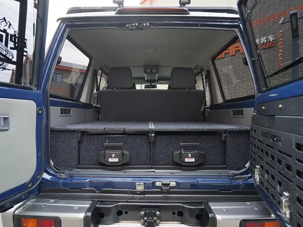 Toyota Land Cruiser 2018 — фото 30