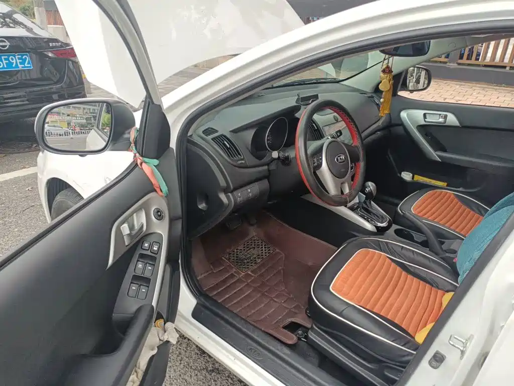 Kia Forte 2015 — фото 14