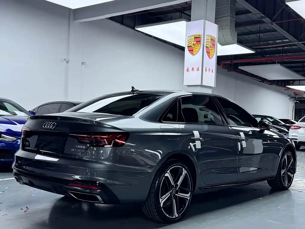 Audi A4L 2024 — фото 19