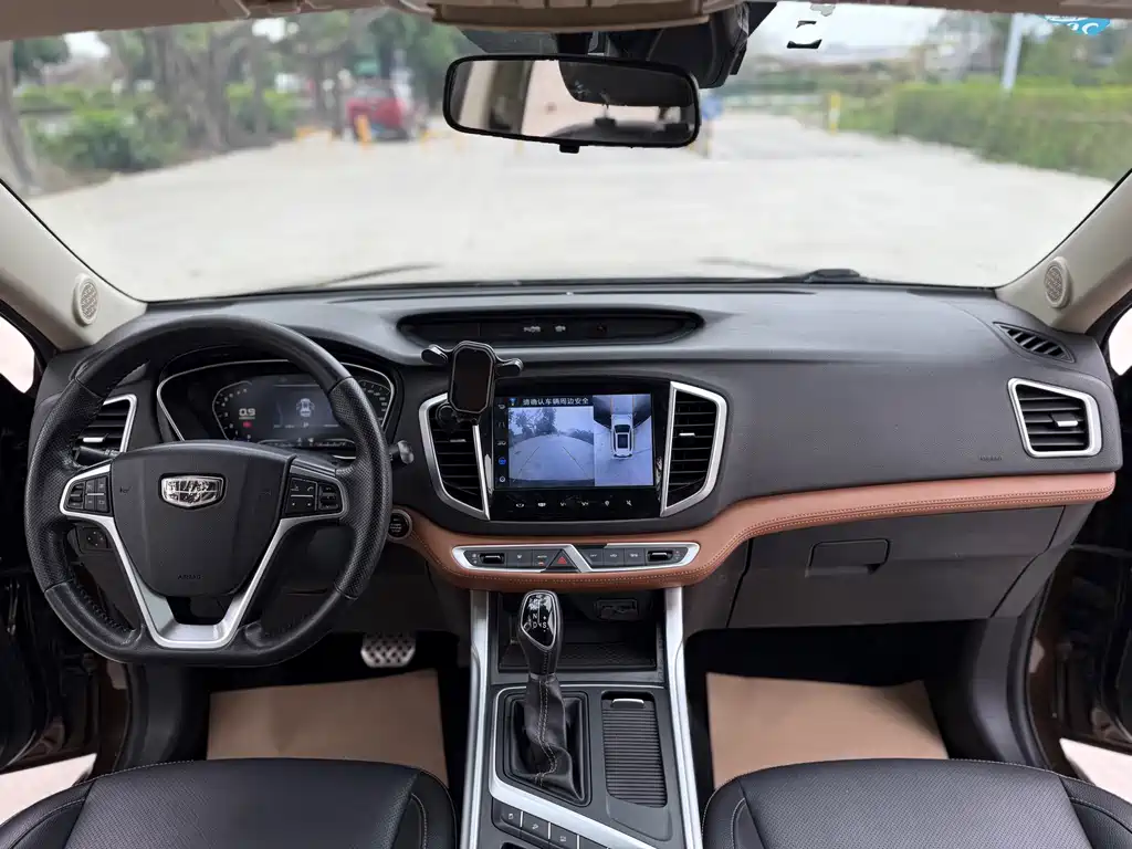 Geely Vision X6 2018 — фото 14