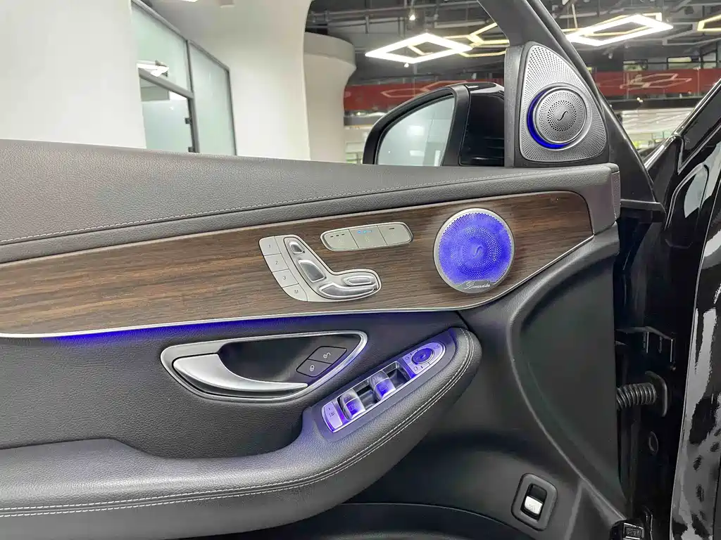 Mercedes-Benz GLC 2021 — фото 10