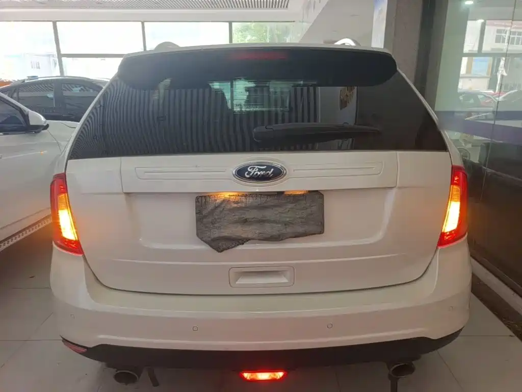 Ford Edge 2015 — фото 6