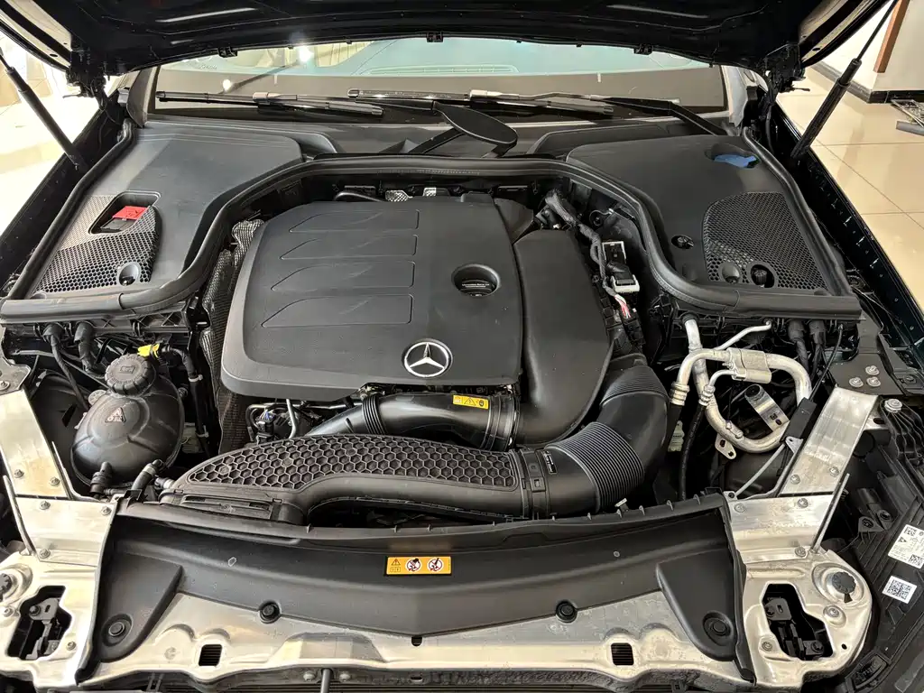 Mercedes-Benz E-Class 2023 — фото 18