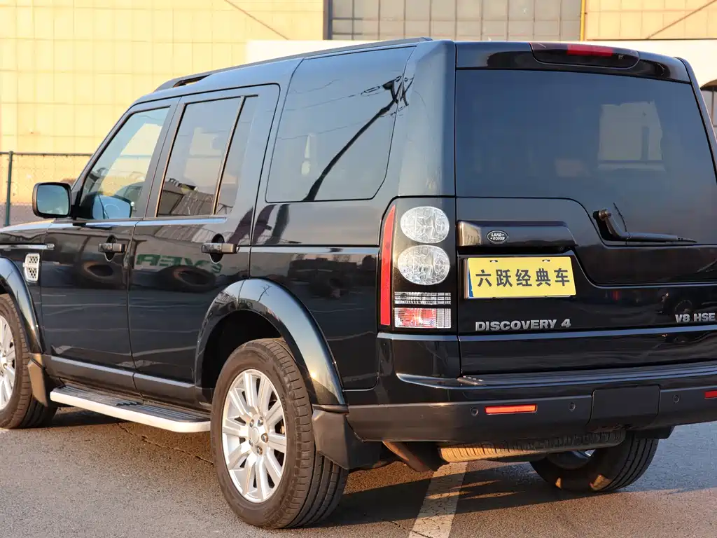 Land Rover Discovery 2012 — фото 11