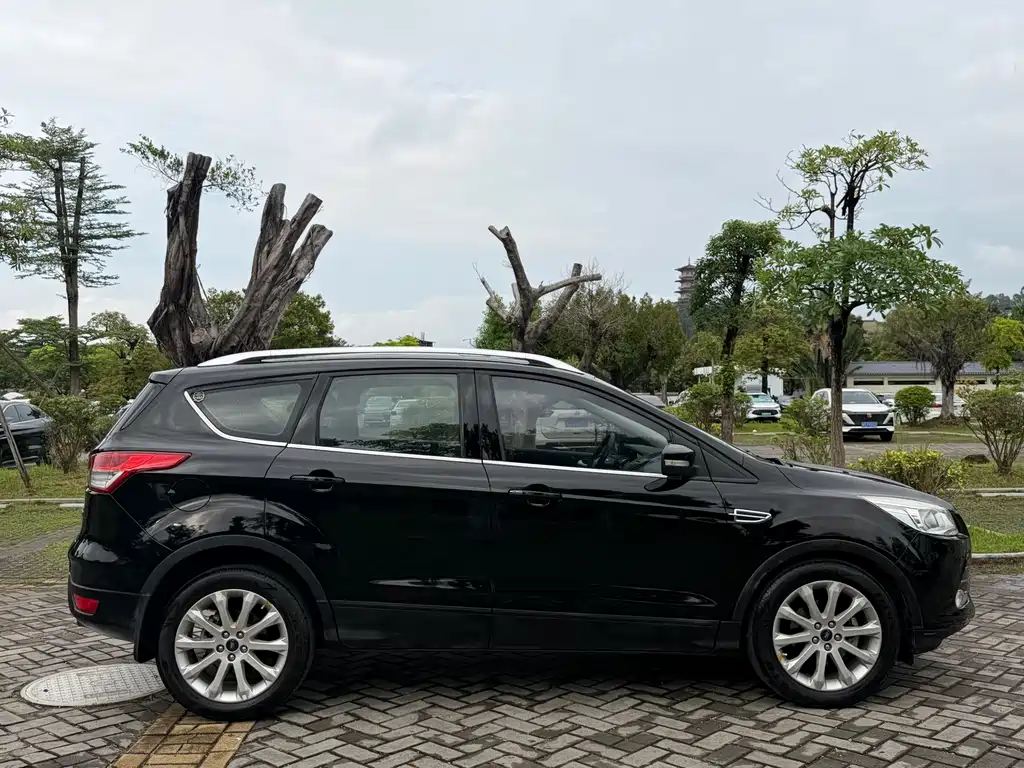 Ford Kuga 2016 — фото 7