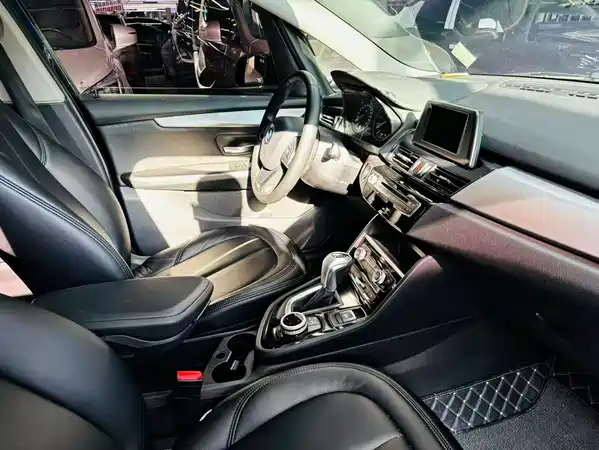 BMW 2 Series Station Wagon 2017