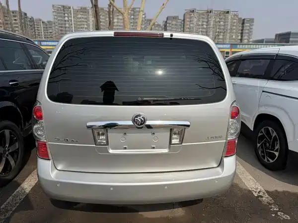 Buick GL8 2016