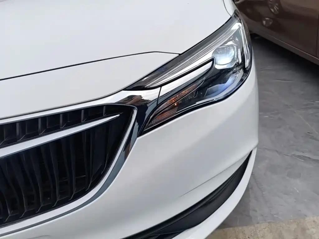 Buick Excelle GT 2022 — фото 24