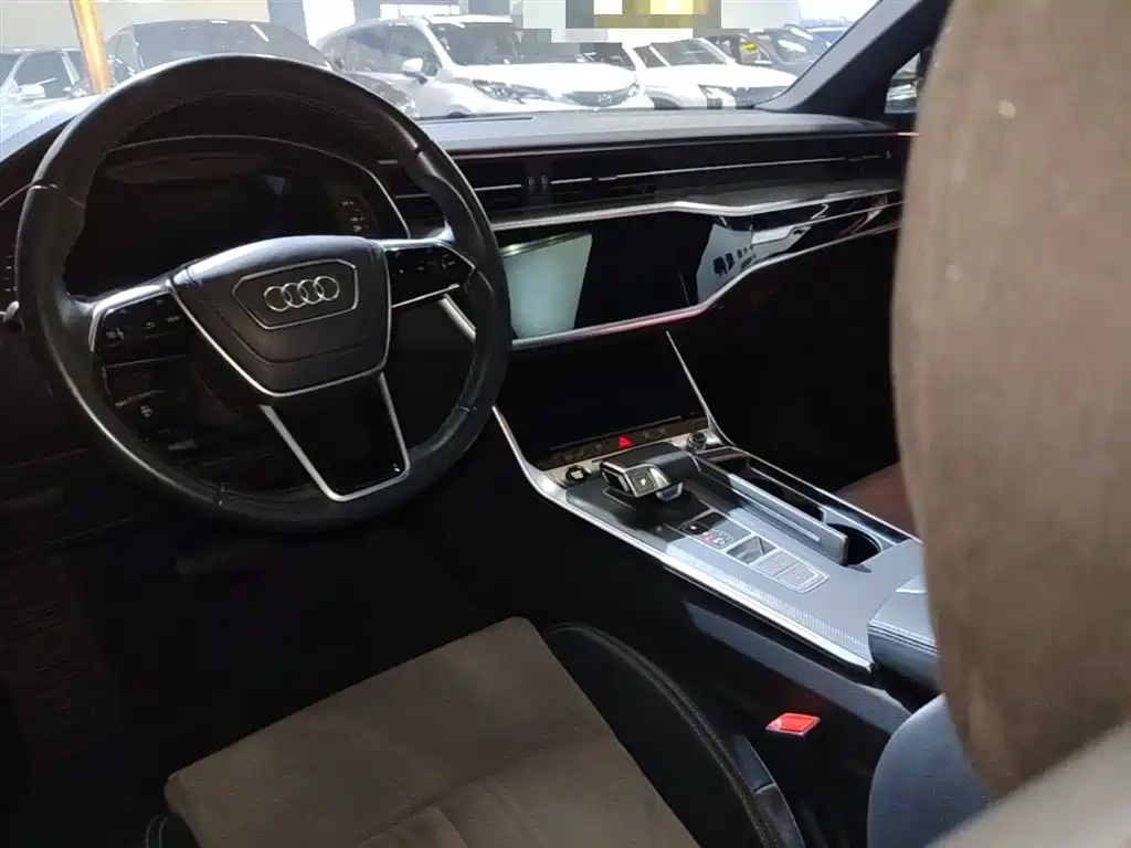 Audi A6L 2025 — фото 10