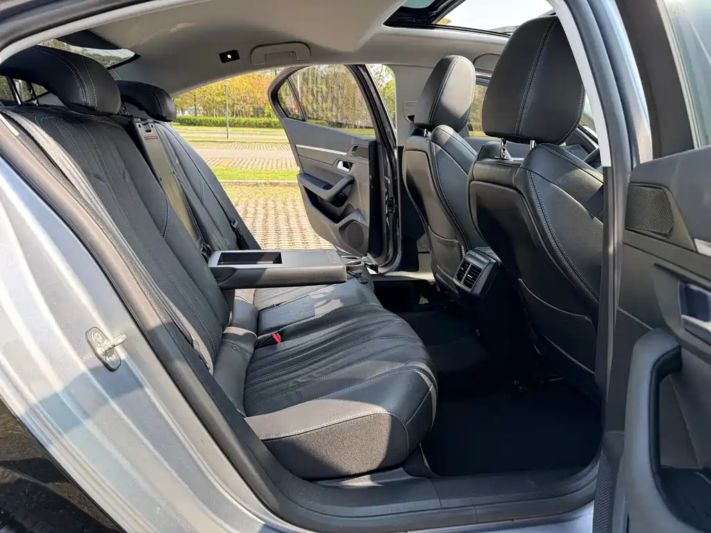 Peugeot 508 2023 — фото 15